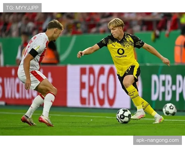 多特蒙德防守问题凸显，整体站位缺陷成主因，个人能力非关键因素